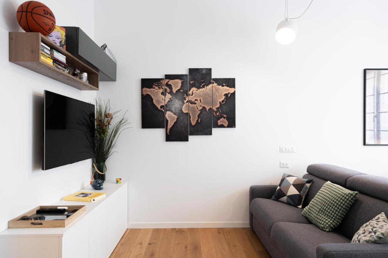 Apartament Elegante Bilocale In De Angeli - Piazzale Siena Mediolan Zewnętrze zdjęcie