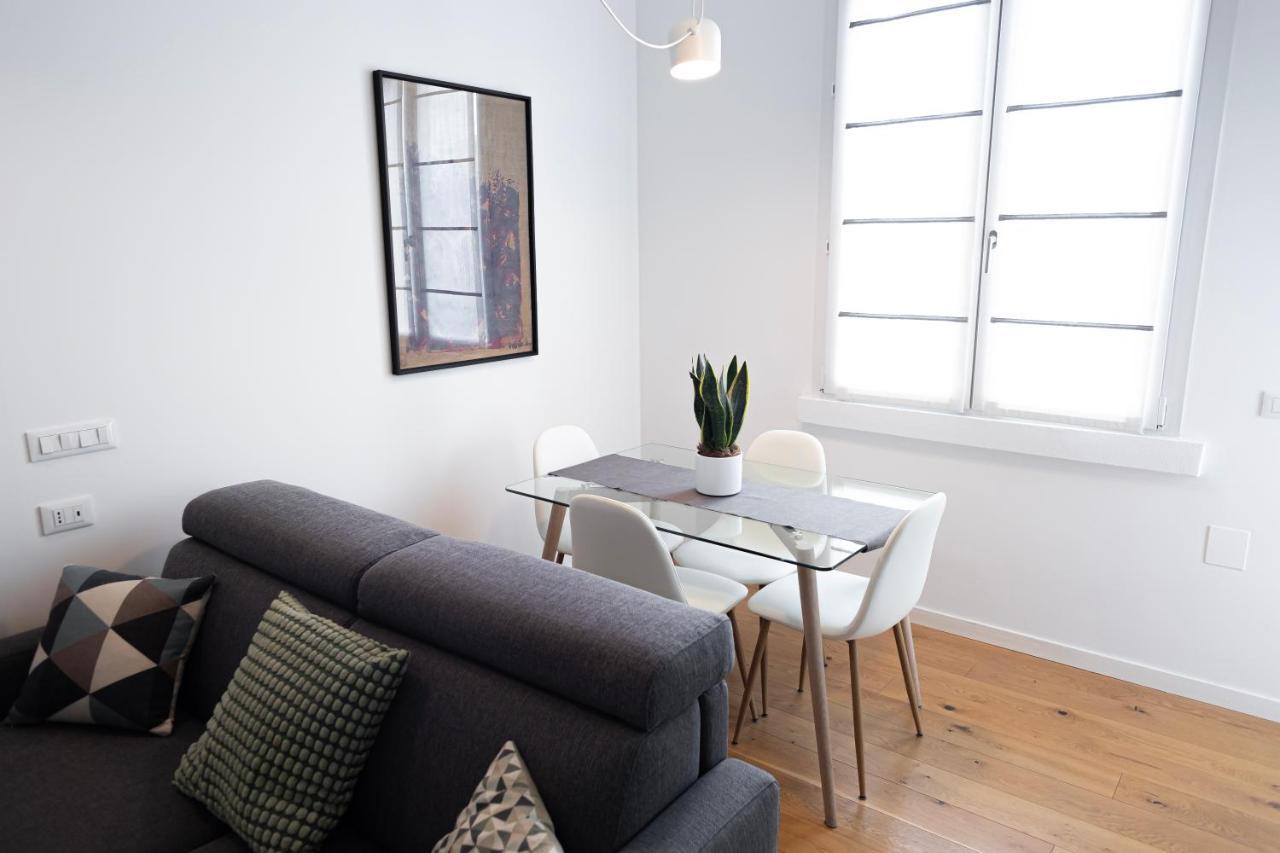 Apartament Elegante Bilocale In De Angeli - Piazzale Siena Mediolan Zewnętrze zdjęcie