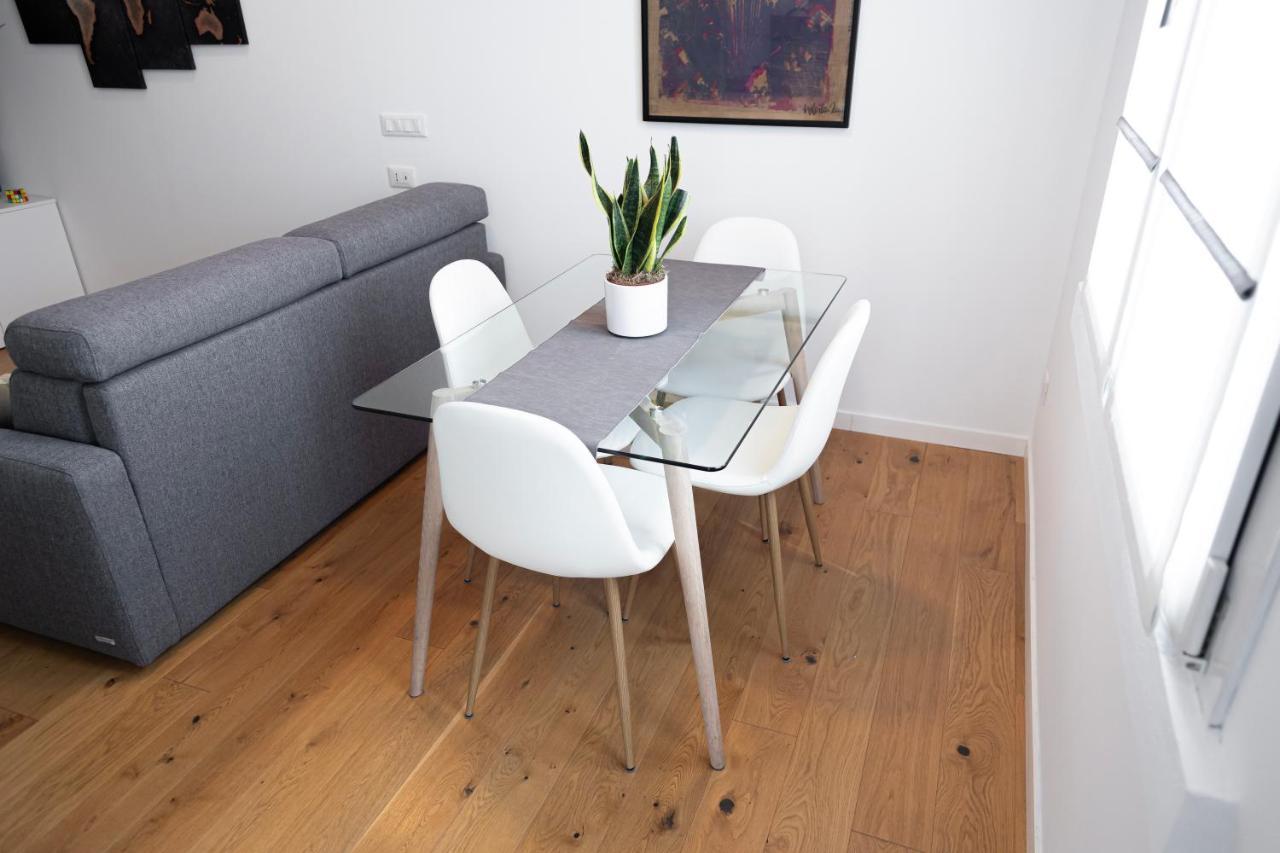 Apartament Elegante Bilocale In De Angeli - Piazzale Siena Mediolan Zewnętrze zdjęcie